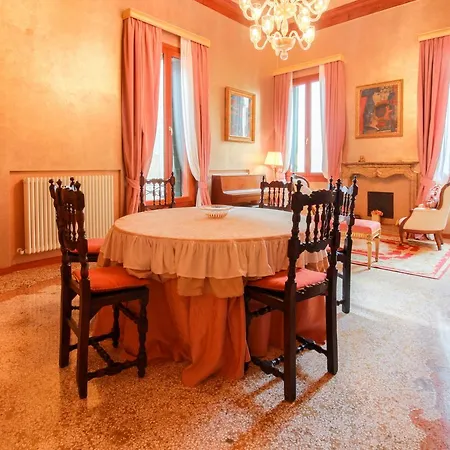 Palazzo San Beneto Apartmán Benátky
