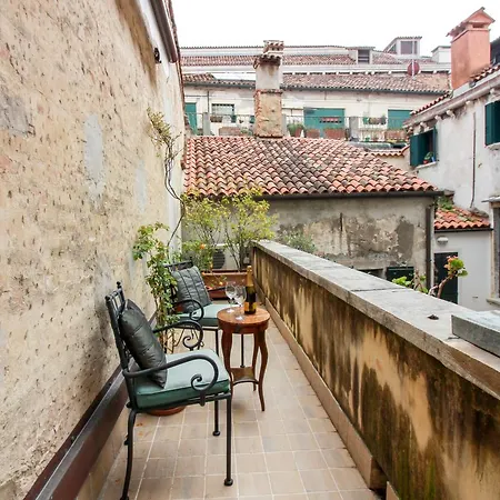 Palazzo San Beneto Apartmán Benátky