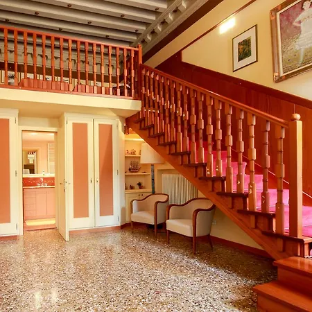 Palazzo San Beneto Apartmán Benátky
