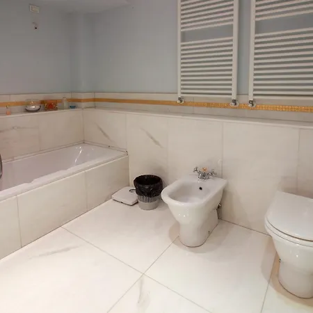 Palazzo San Beneto Apartamento *